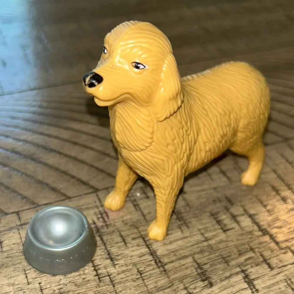 Adorable Golden Retriever with Silver Food 🥘 Bowl 🥣 Playset